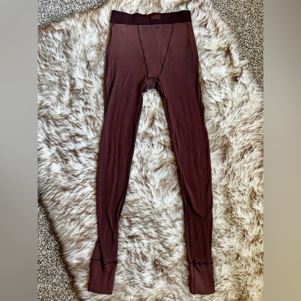 SKIMS Leggings